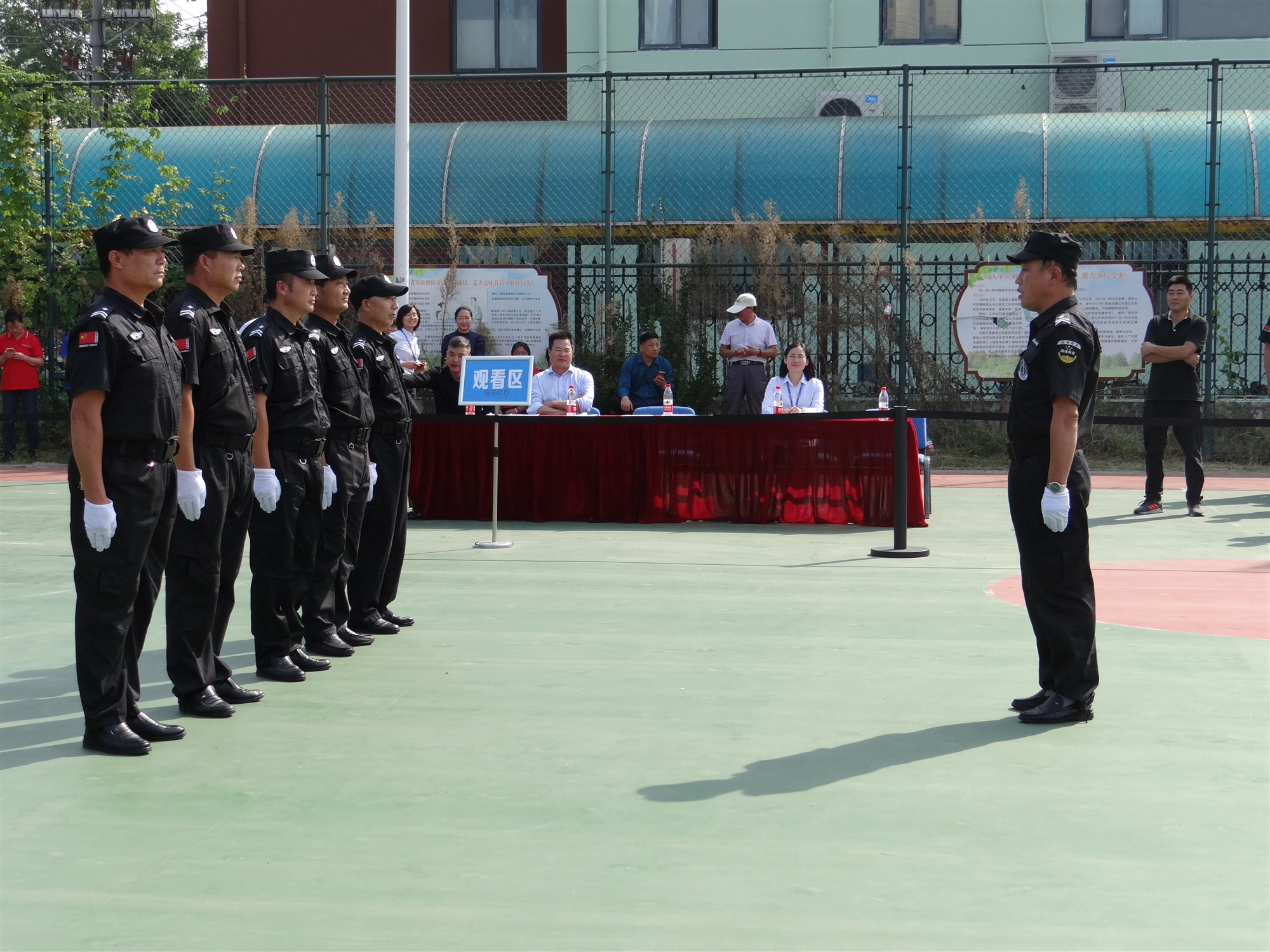 建發(fā)公司開展“防風險 保安全 迎大慶”安保大比武活動1_副本.jpg